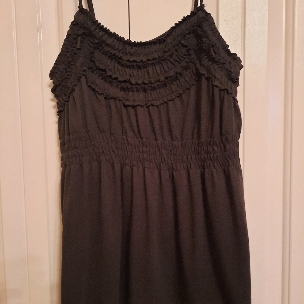 Candie's ruffled tank top, Large